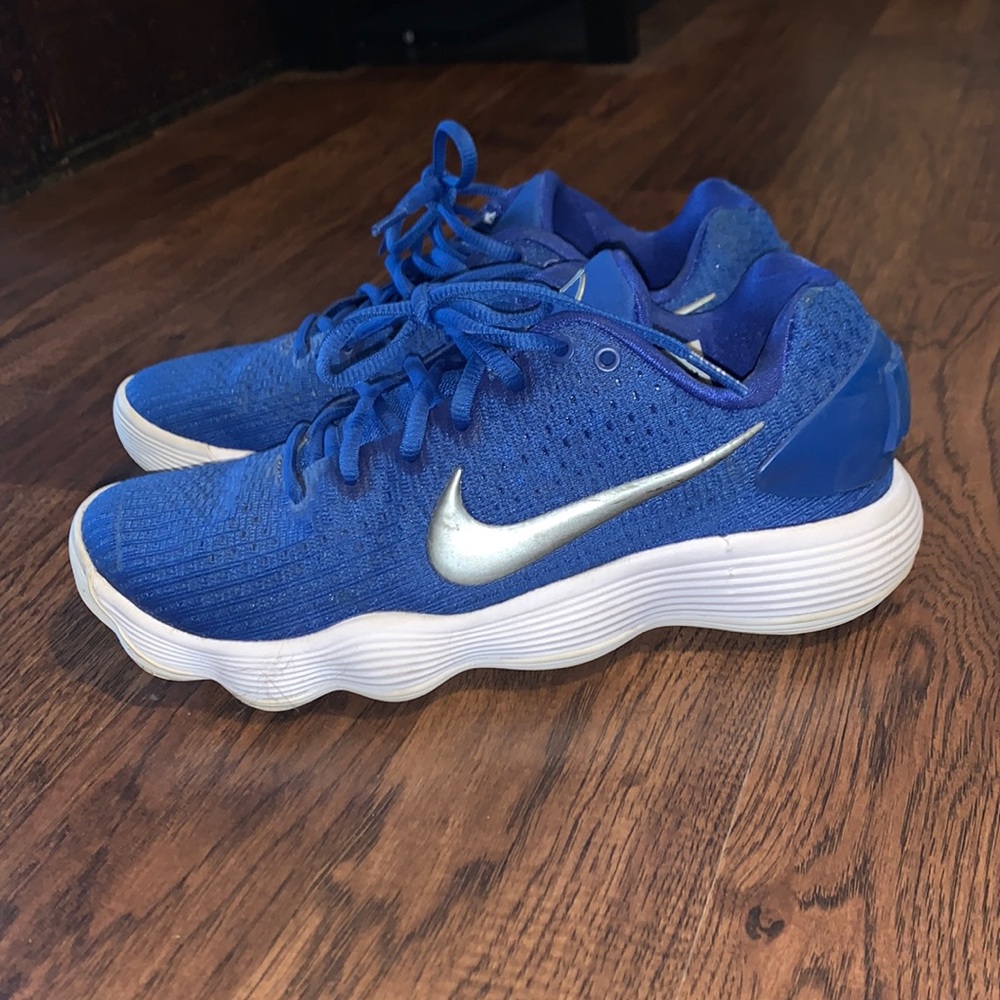 Women’s Basketball Shoes